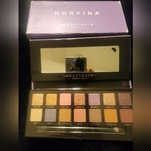 Anastasia Beverly Hills Norvina Eyeshadow Palette, NWT